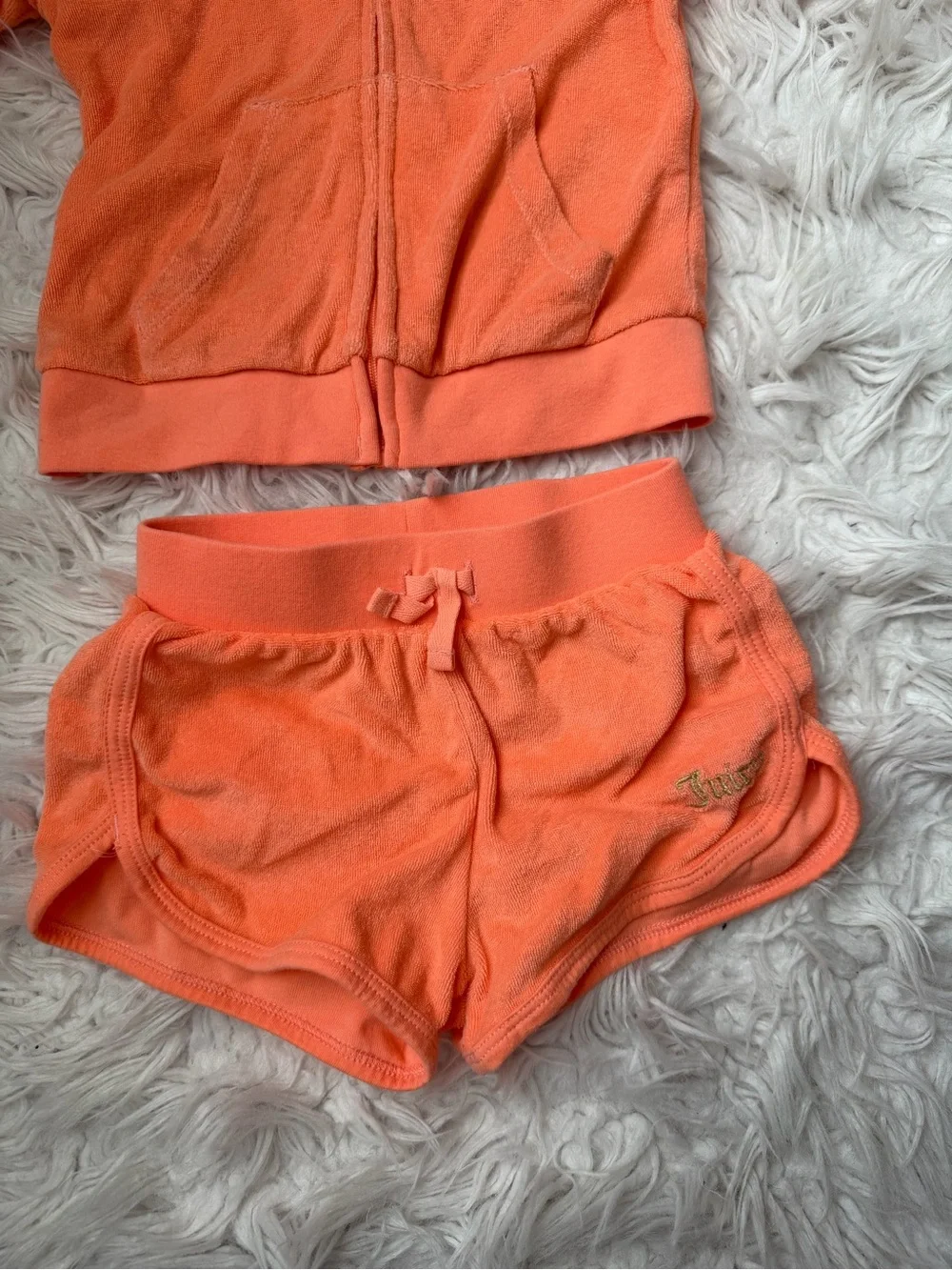 Juicy Couture Girls Size 4 Terry Hoodie Shorts Set 🍒